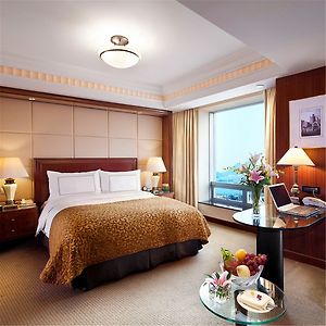 Deluxe Double or Twin Room Lake View